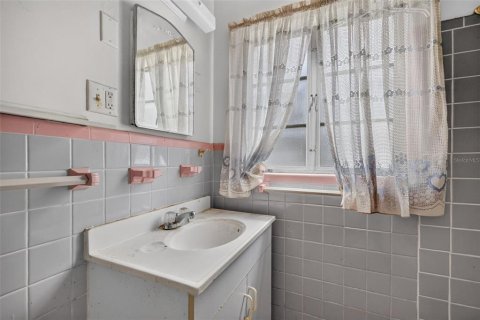Villa ou maison à vendre à Mount Dora, Floride: 2 chambres, 99.22 m2 № 2391071 - photo 15