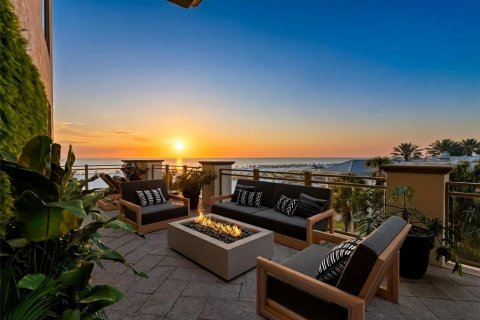 Condominio en Clearwater, Florida, 3 dormitorios № 2233747