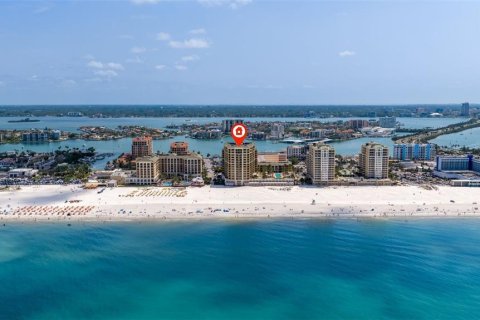 Condominio en venta en Clearwater, Florida, 3 dormitorios, 242.01 m2 № 2233747 - foto 3