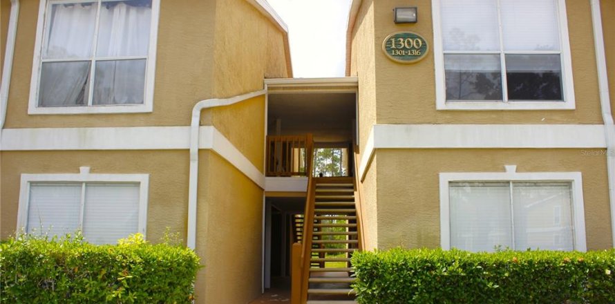 Condo in Tampa, Florida, 2 bedrooms № 1774856