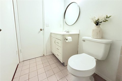 Condo in Tampa, Florida, 2 bedrooms  № 1774856 - photo 24