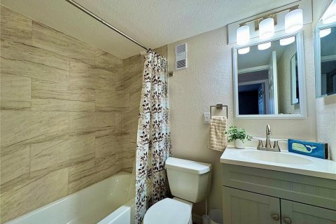 Condo in Pinellas Park, Florida, 2 bedrooms  № 1745313 - photo 18