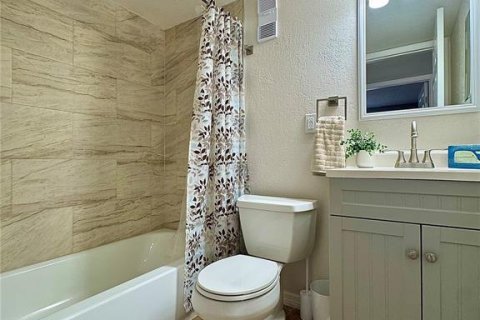 Condo in Pinellas Park, Florida, 2 bedrooms  № 1745313 - photo 6