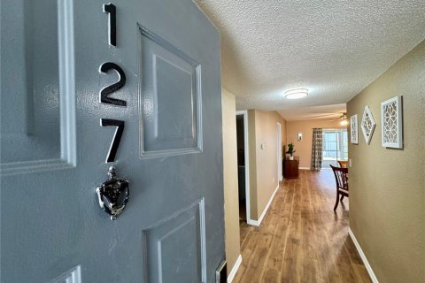 Condo in Pinellas Park, Florida, 2 bedrooms  № 1745313 - photo 2
