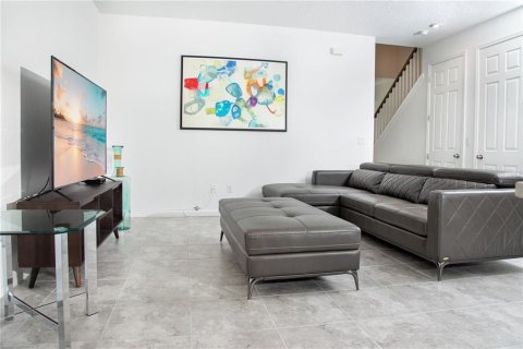 Adosado en venta en Kissimmee, Florida, 4 dormitorios, 194.17 m2 № 1754959 - foto 15