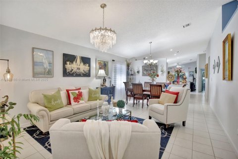 House in Pembroke Pines, Florida 3 bedrooms, 154.5 sq.m. № 1729026 - photo 8