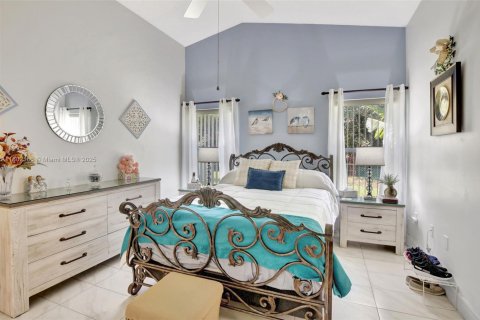 House in Pembroke Pines, Florida 3 bedrooms, 154.5 sq.m. № 1729026 - photo 23