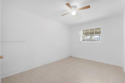 Villa ou maison à vendre à Oakland Park, Floride: 2 chambres, 81.75 m2 № 1926046 - photo 19