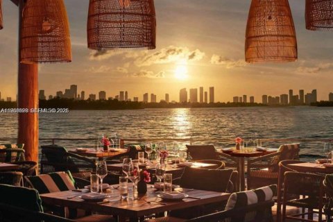 Condominio en venta en Miami Beach, Florida, 1 dormitorio, 64.47 m2 № 2029966 - foto 30