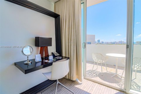 Condominio en venta en Miami Beach, Florida, 1 dormitorio, 64.47 m2 № 2029966 - foto 8