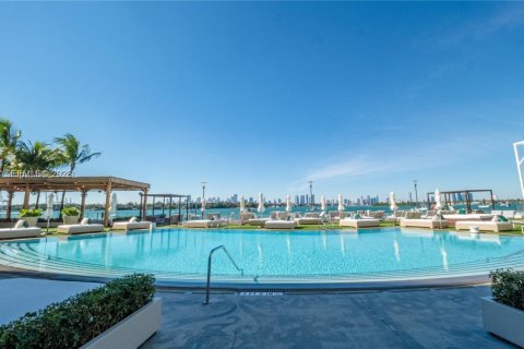 Condominio en venta en Miami Beach, Florida, 1 dormitorio, 64.47 m2 № 2029966 - foto 25