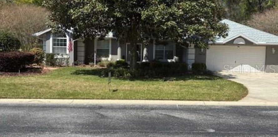 Villa ou maison à Dunnellon, Floride 3 chambres, 210.42 m2 № 2148656