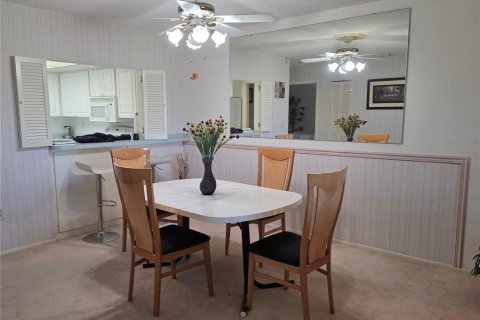 Condominio en alquiler en Bradenton, Florida, 2 dormitorios, 110.09 m2 № 2108932 - foto 3