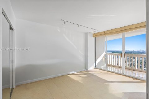 Купить кондоминиум в Авентура, Флорида 3 спальни, 190.91м2, № 2054660 - фото 28