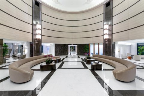Condominio en alquiler en Miami Beach, Florida, 3 dormitorios, 217.39 m2 № 2010349 - foto 25
