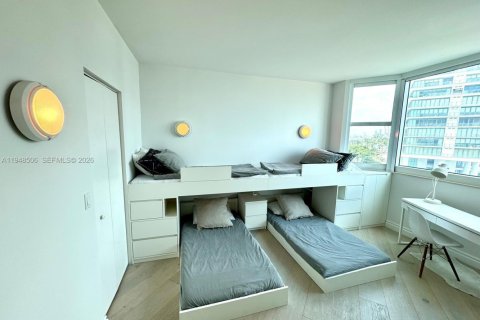 Condominio en alquiler en Miami Beach, Florida, 3 dormitorios, 217.39 m2 № 2010349 - foto 23