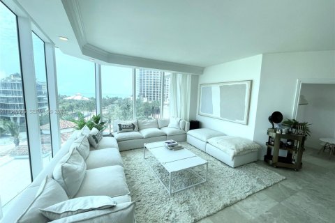 Condominio en alquiler en Miami Beach, Florida, 3 dormitorios, 217.39 m2 № 2010349 - foto 3