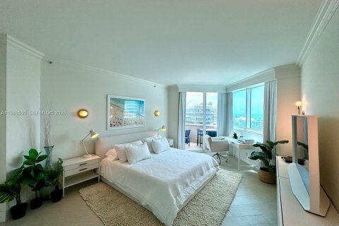 Condominio en alquiler en Miami Beach, Florida, 3 dormitorios, 217.39 m2 № 2010349 - foto 15