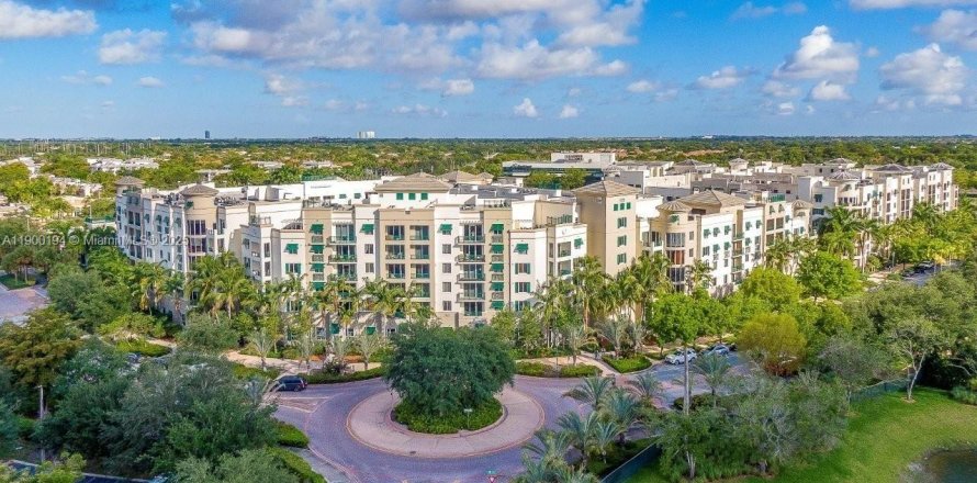 Кондоминиум с 2 спальнями в Плантация, Флорида № 1951850