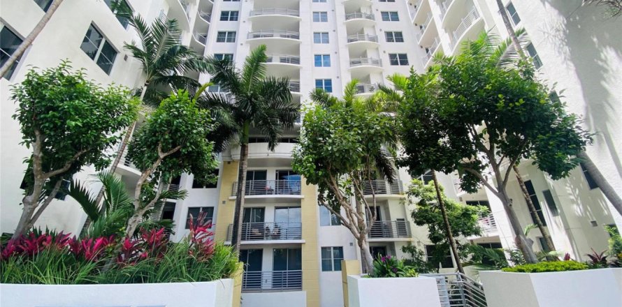Condo in Hollywood, Florida, 2 bedrooms  № 2249726