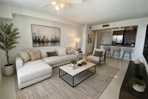 Condo in Hollywood, Florida, 2 bedrooms  № 2249726 - photo 6