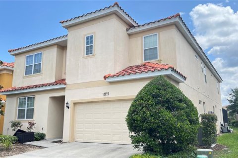 Casa en venta en Davenport, Florida, 12 dormitorios, 454.01 m2 № 1677710 - foto 4
