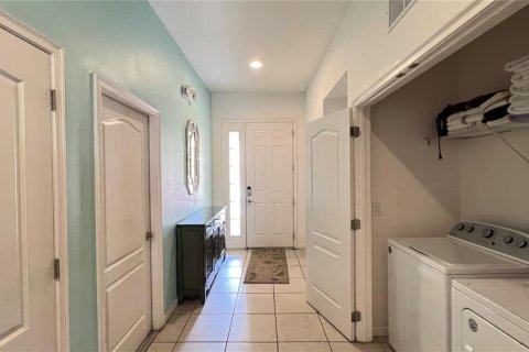 Casa en venta en Davenport, Florida, 12 dormitorios, 454.01 m2 № 1677710 - foto 13