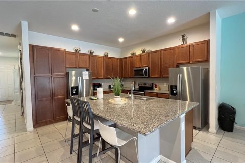 Casa en venta en Davenport, Florida, 12 dormitorios, 454.01 m2 № 1677710 - foto 24