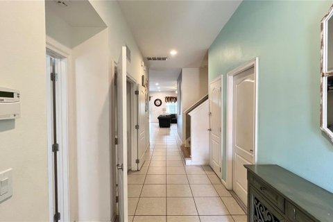Casa en venta en Davenport, Florida, 12 dormitorios, 454.01 m2 № 1677710 - foto 7