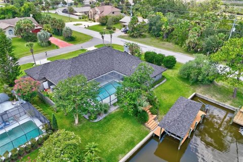 House in Palm Coast, Florida 4 bedrooms, 274.9 sq.m. № 1855771 - photo 13