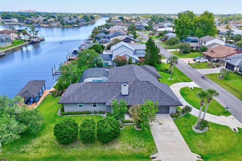 House in Palm Coast, Florida 4 bedrooms, 274.9 sq.m. № 1855771 - photo 8