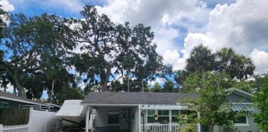 Casa en New Port Richey, Florida 2 dormitorios, 100.71 m2 № 1813663