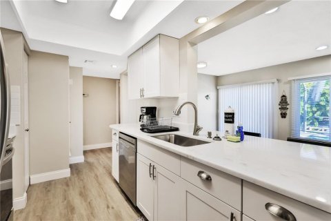 Casa en alquiler en North Port, Florida, 2 dormitorios, 134.06 m2 № 2298781 - foto 9