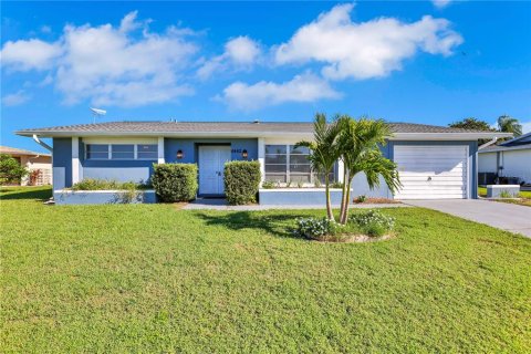 Villa ou maison à North Port, Floride 2 chambres, 134.06 m2 № 2298781