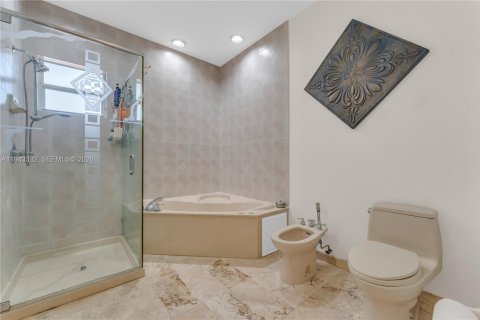 Купить виллу или дом в Хайалиа, Флорида 4 спальни, 195.37м2, № 2005417 - фото 13