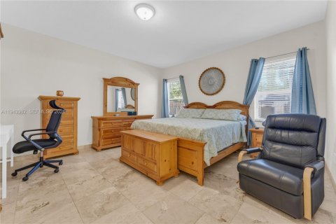 Купить виллу или дом в Хайалиа, Флорида 4 спальни, 195.37м2, № 2005417 - фото 8