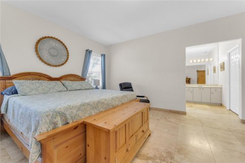 Купить виллу или дом в Хайалиа, Флорида 4 спальни, 195.37м2, № 2005417 - фото 9