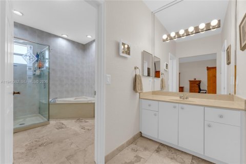 Купить виллу или дом в Хайалиа, Флорида 4 спальни, 195.37м2, № 2005417 - фото 12