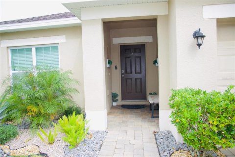 House in Davenport, Florida 4 bedrooms, 172.8 sq.m. № 1659365 - photo 7