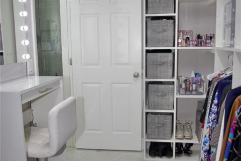 House in Davenport, Florida 4 bedrooms, 172.8 sq.m. № 1659365 - photo 20