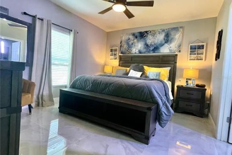 House in Davenport, Florida 4 bedrooms, 172.8 sq.m. № 1659365 - photo 17
