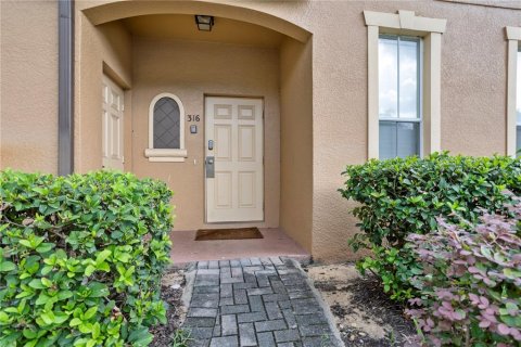 Townhouse in Davenport, Florida 4 bedrooms, 138.61 sq.m. № 2348282 - photo 10
