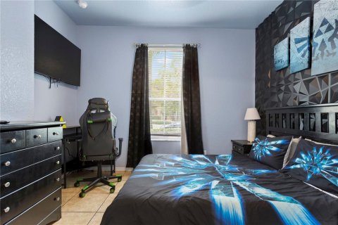 Townhouse in Davenport, Florida 4 bedrooms, 138.61 sq.m. № 2348282 - photo 25