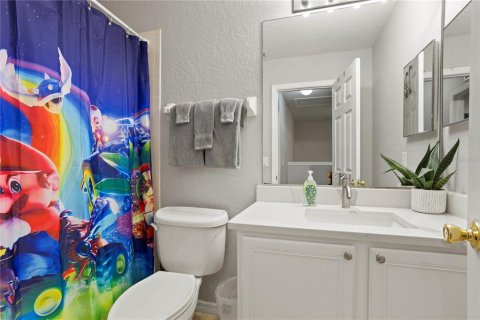 Townhouse in Davenport, Florida 4 bedrooms, 138.61 sq.m. № 2348282 - photo 5