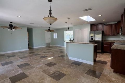 Villa ou maison à louer à Saint Petersburg, Floride: 3 chambres, 120.77 m2 № 2219047 - photo 4