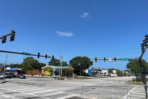 Immobilier commercial à louer à Saint Petersburg, Floride: 145.67 m2 № 2206340 - photo 28
