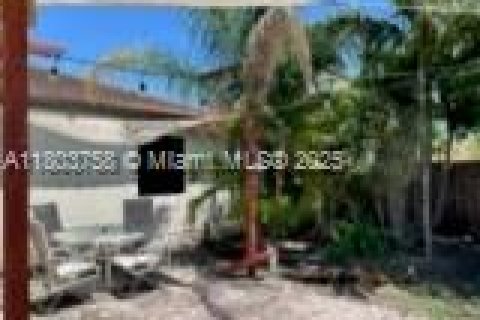 Villa ou maison à vendre à Homestead, Floride: 4 chambres, 185.06 m2 № 1935271 - photo 18