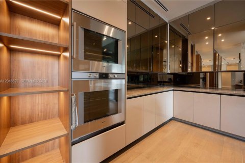 Villa ou maison à vendre à Pinecrest, Floride: 7 chambres, 590.21 m2 № 2185946 - photo 19