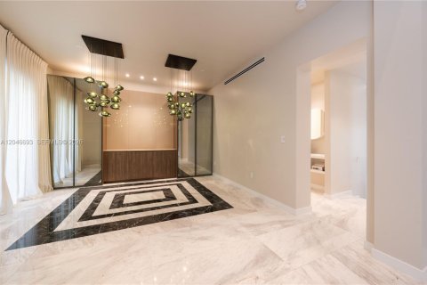 Villa ou maison à vendre à Pinecrest, Floride: 7 chambres, 590.21 m2 № 2185946 - photo 12