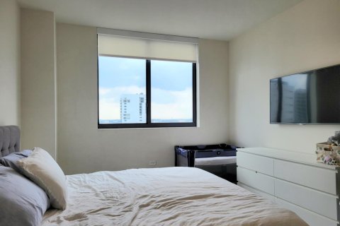 Condo in Miami, Florida, 2 bedrooms  № 2254326 - photo 10